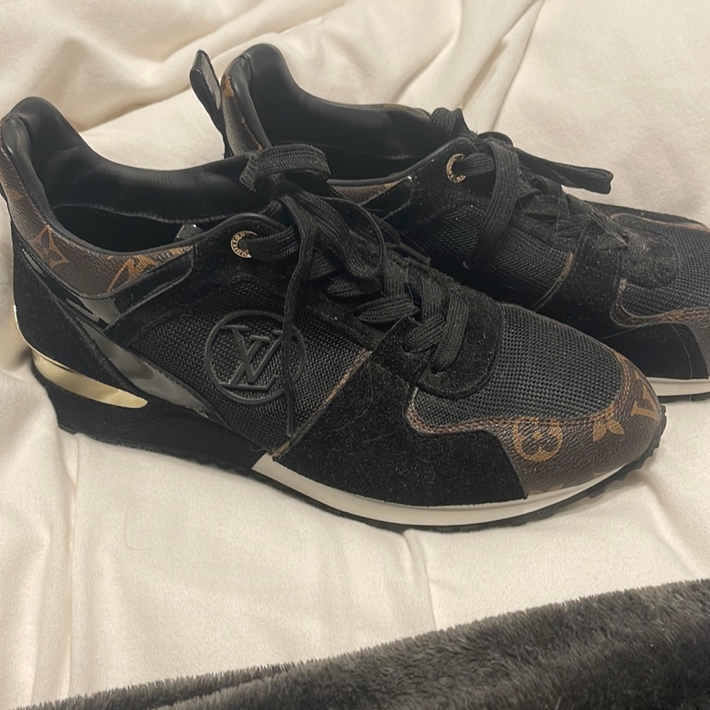 Louis Vuitton tennis shoes